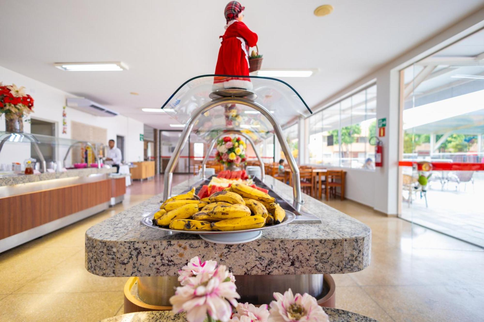 Diroma Fiori Hotel - Bvtur Caldas Novas Kültér fotó