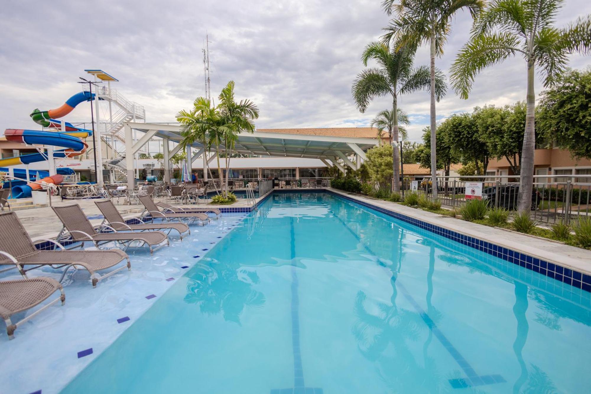 Diroma Fiori Hotel - Bvtur Caldas Novas Kültér fotó